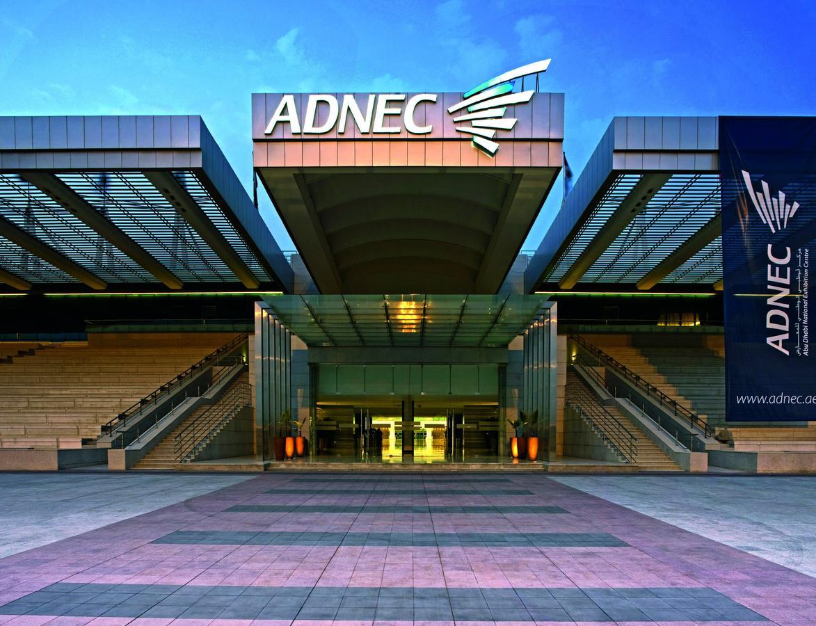 Pearl Rotana Capital Centre Hotel Abu Dhabi Exterior photo